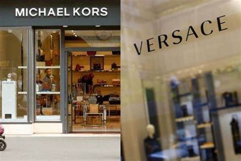 michael kors compra versace|Michael Kors Versace buyout.